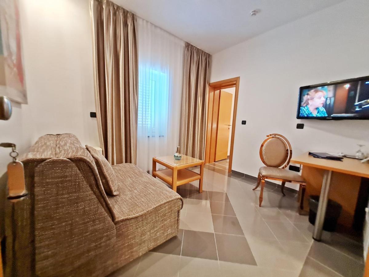 Hotel Sunce Podstrana Exterior foto